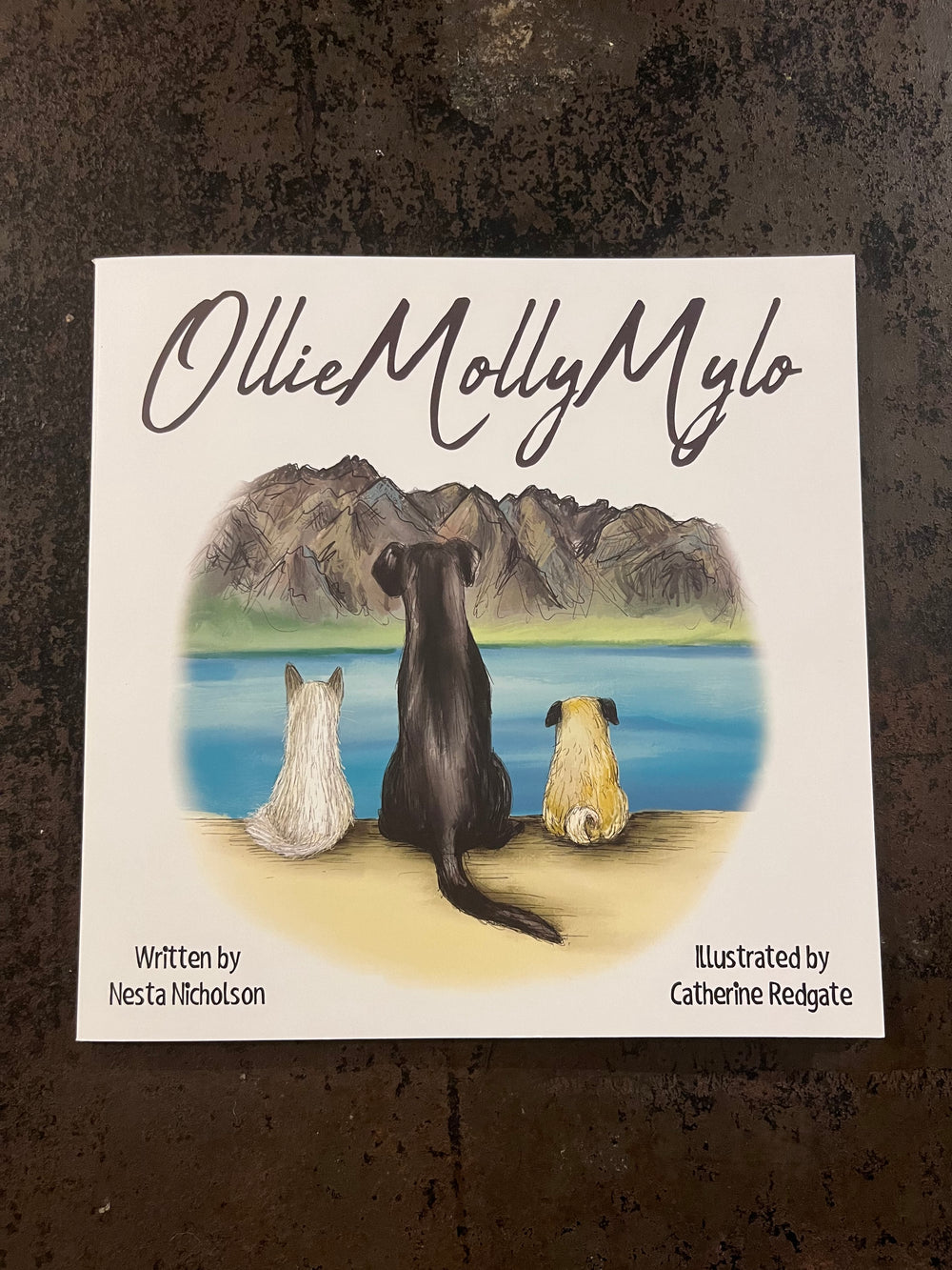 Ollie Molly Mylo